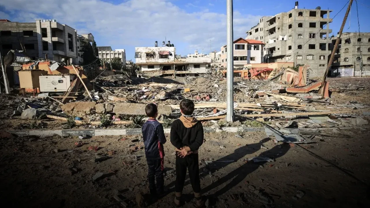 İsrail ateşkes ihlallerine devam ediyor! Gazze ve Han Yunus'a hem havadan hem de denizden saldırı