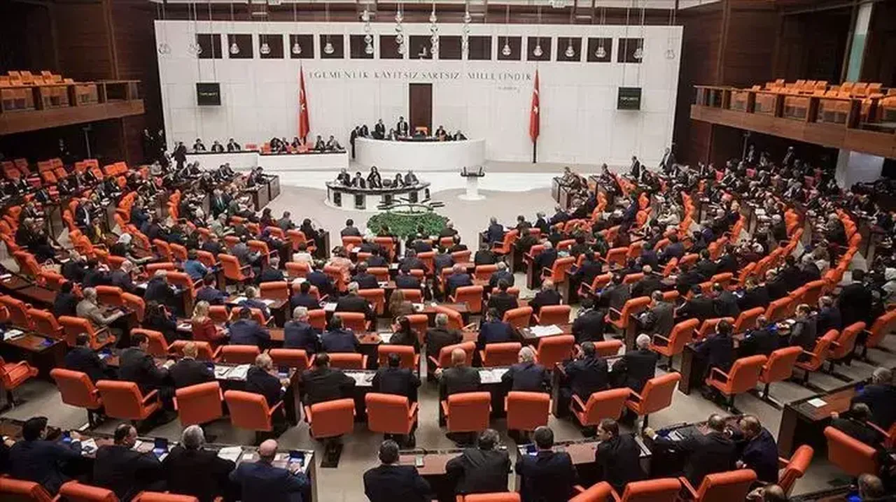 Kadın, çocuk ve cinsel suçlulara tahliye yolu kapandı! TBMM Komisyonu 11. Yargı Paketi'ndeki kapsamı daralttı