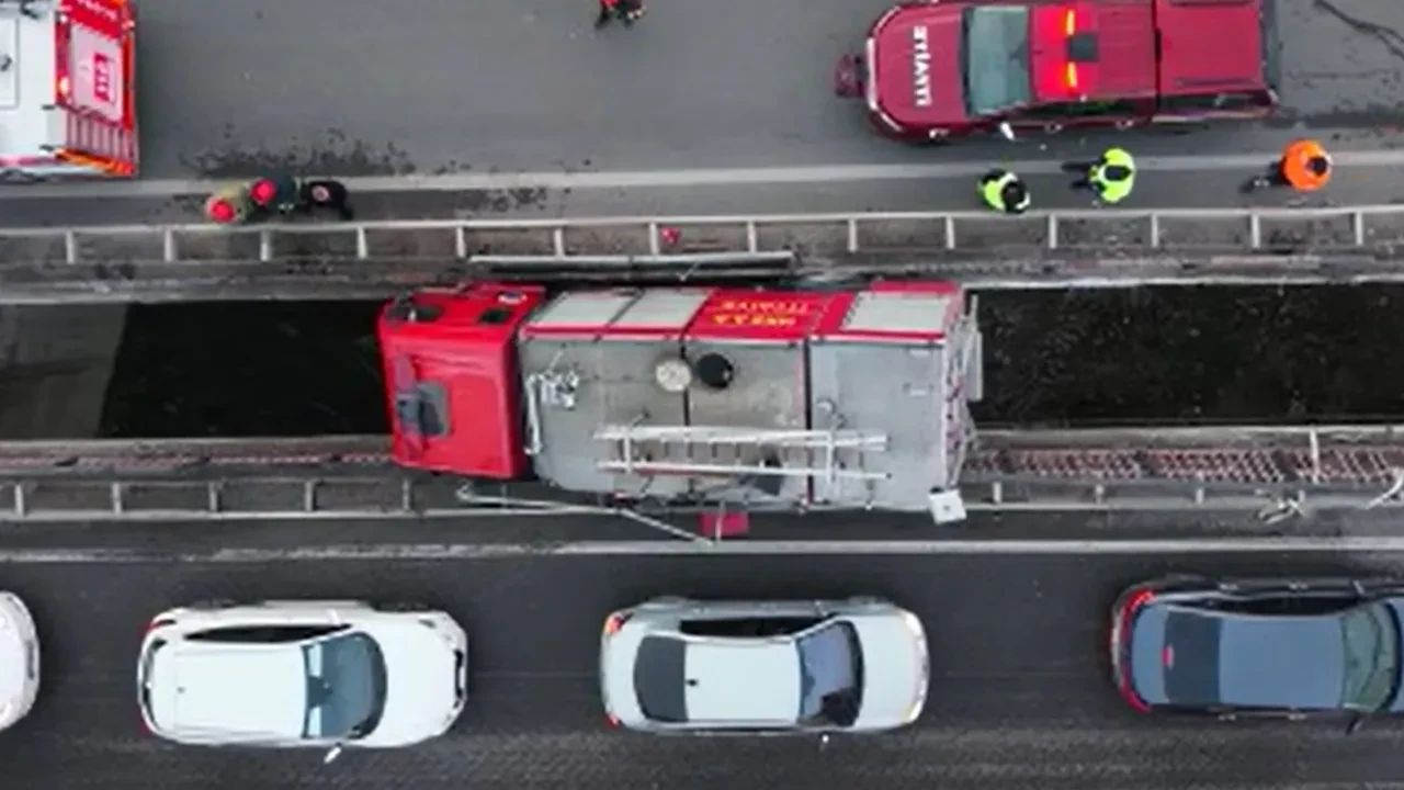 Kırıkkale'de 28 bin voltluk faciaya ramak kala! Köprü arasında sıkıştı, görüntüler hayrete düşürdü