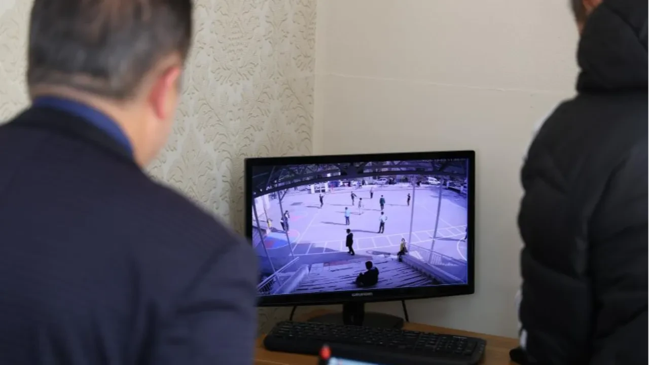 Öğretmen öğrencisinin hayatını bahçede böyle kurtardı! İşte o anlar... 