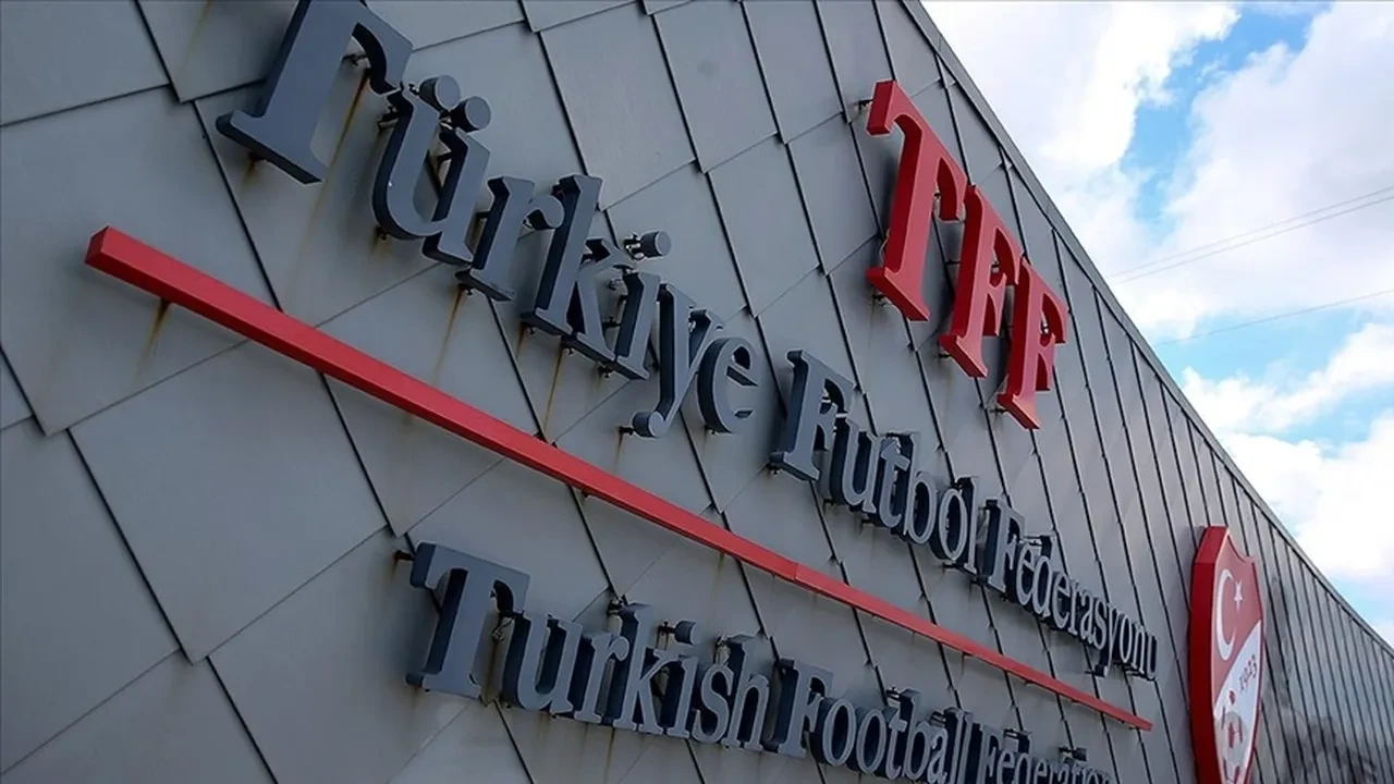 TFF'den tarihi karar yolda: Bazı takımlar küme düşürülebilir