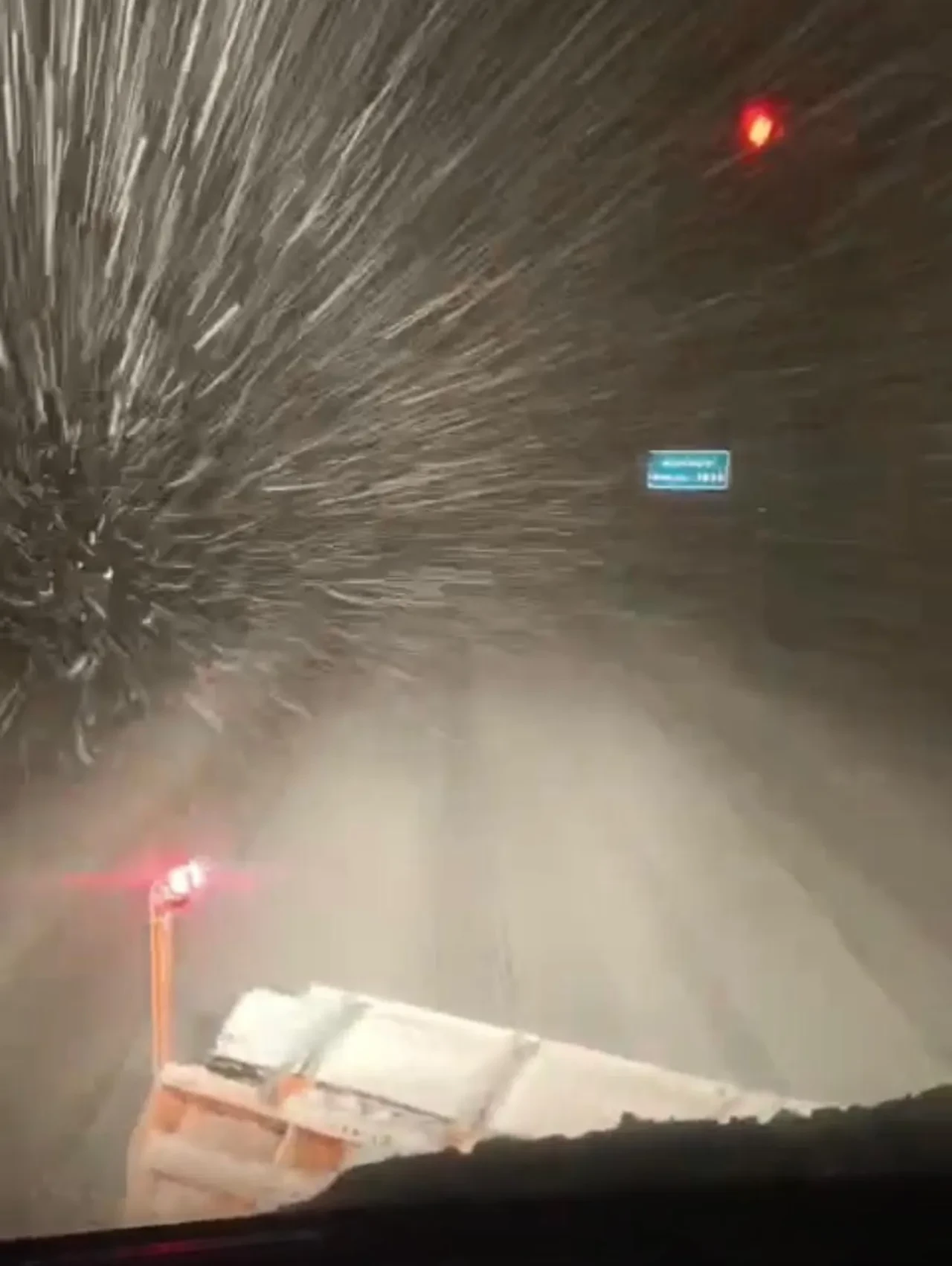 Antalya'da kar sürprizi! Hava sıcaklığı düştü beyaz örtüye büründü