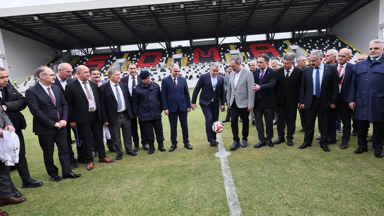 Bakan Bak, Soma’da stat açılışı yaptı