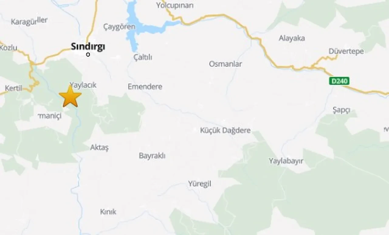 Balıkesir gece yarısı sallandı: Deprem sonrası AFAD'dan açıklama