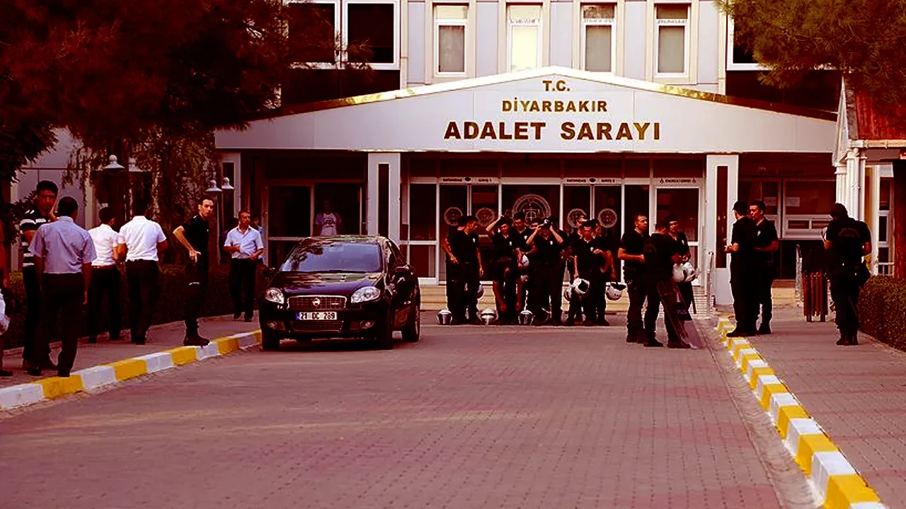 Büyükçekmece soygunundan sonra şimdi de Diyarbakır! Adliyeden yüzlerce kalaşnikof mermisi çalındı