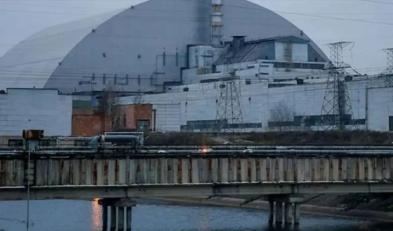 Çernobil tekrar uyandı! İHA saldırısı sonrası "tabut" delindi