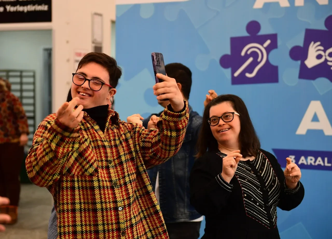 Engelli bireyler ve aileleri kahvaltıda buluştu! Osmangazi Belediyesi’nden anlamlı etkinlik