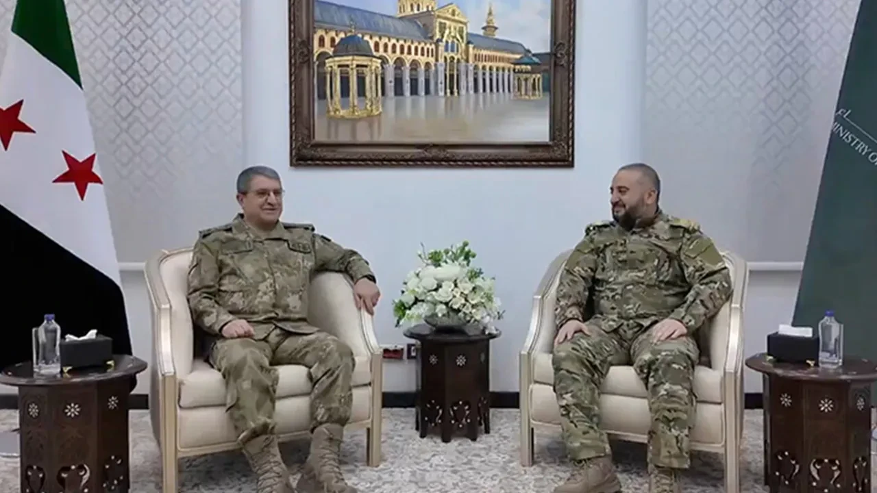 Genelkurmay Başkanı Bayraktaroğlu, Suriye Savunma Bakanı ve Genelkurmay Başkanı ile görüştü