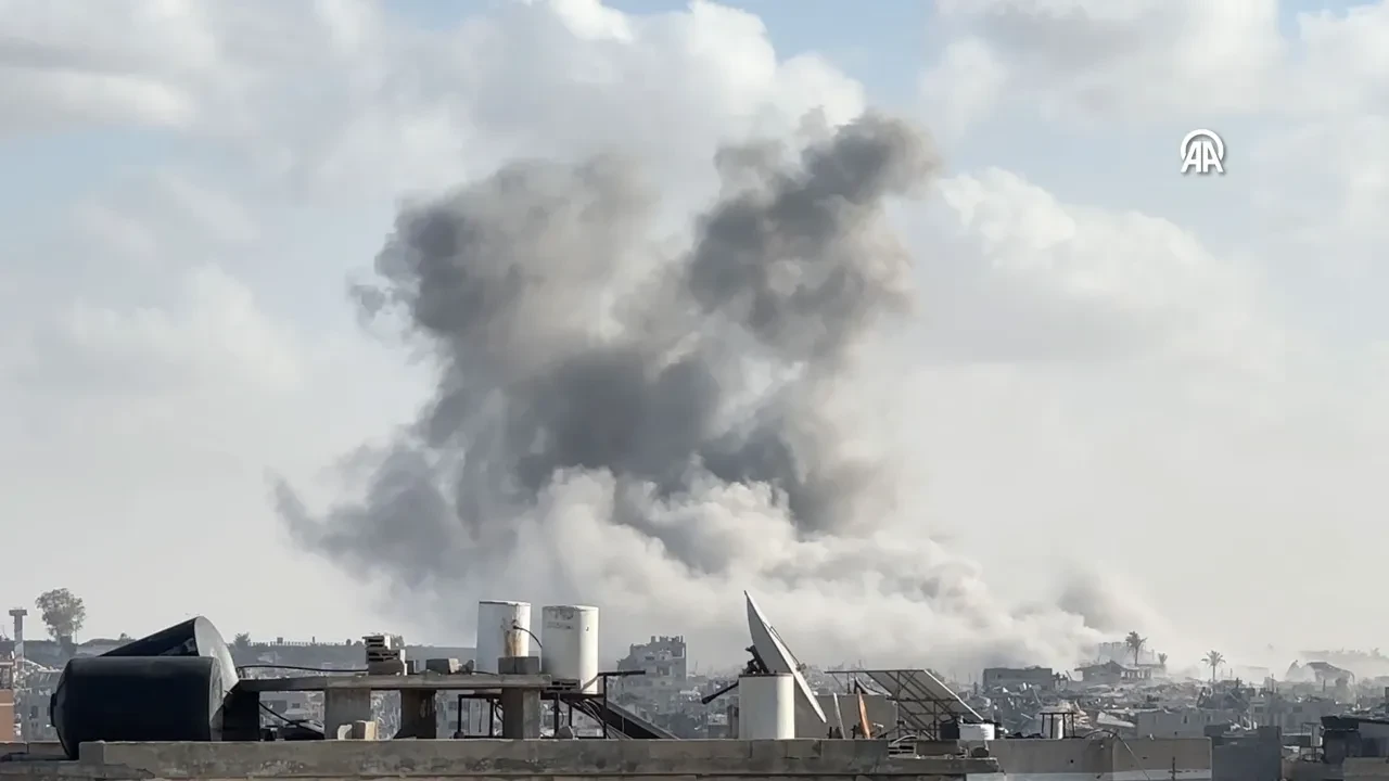 İsrail ateşkesi ihlal etmeye devam ediyor! Han Yunus şehrinden dumanlar yükseldi