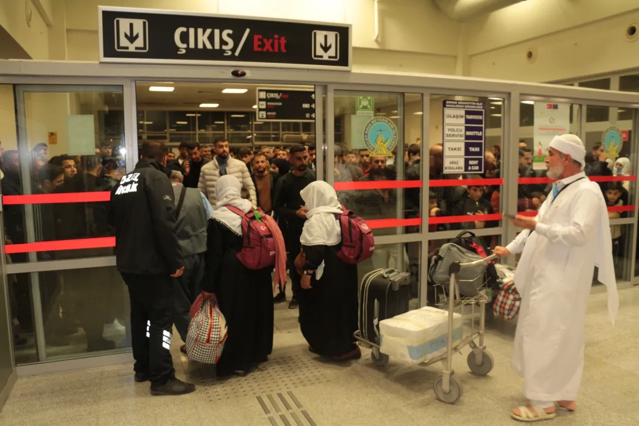 Suudi Arabistan’dan Şırnak’a ilk uçak seferi gerçekleşti