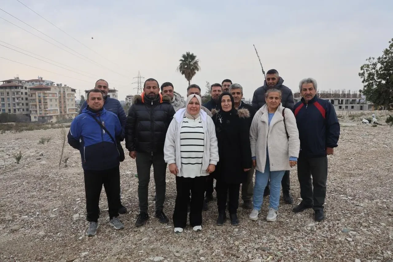 Depremzede site sakinleri anlaşamayınca çözümleri 'devletimiz yapsın' oldu! 