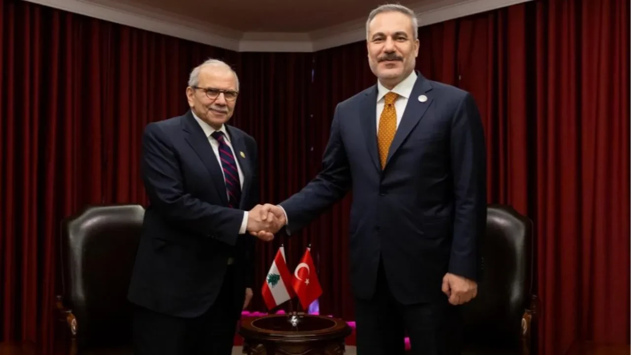 Doha'da kritik görüşme! Dışişleri Bakanı Hakan Fidan Lübnan Başbakanı Salam ile bir araya geldi
