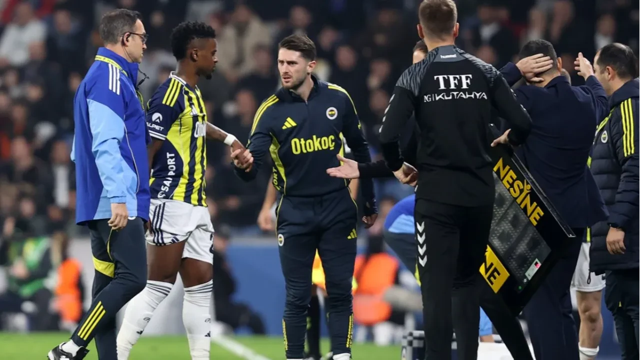 Fenerbahçeli futbolcu Semedo için sakatlık açıklaması!