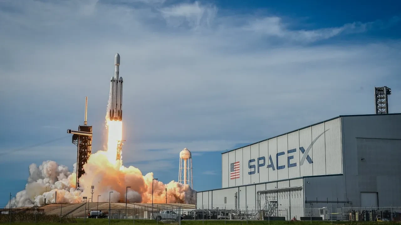 SpaceX için 800 milyar dolarlık halka arz iddiası ortalığı karıştırdı