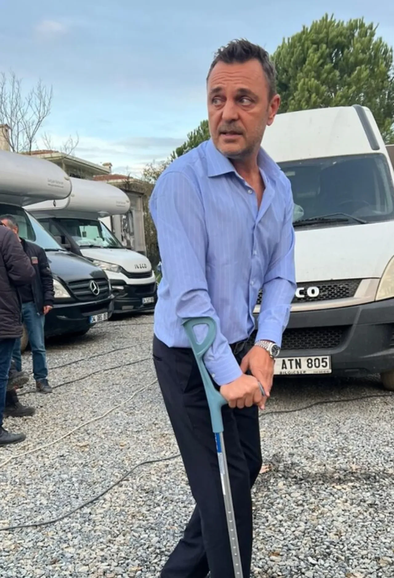 Çarpıntı dizisinin final çekiminde oyuncu Ogün Kaptanoğlu merdivenlerden yuvarlandı! 