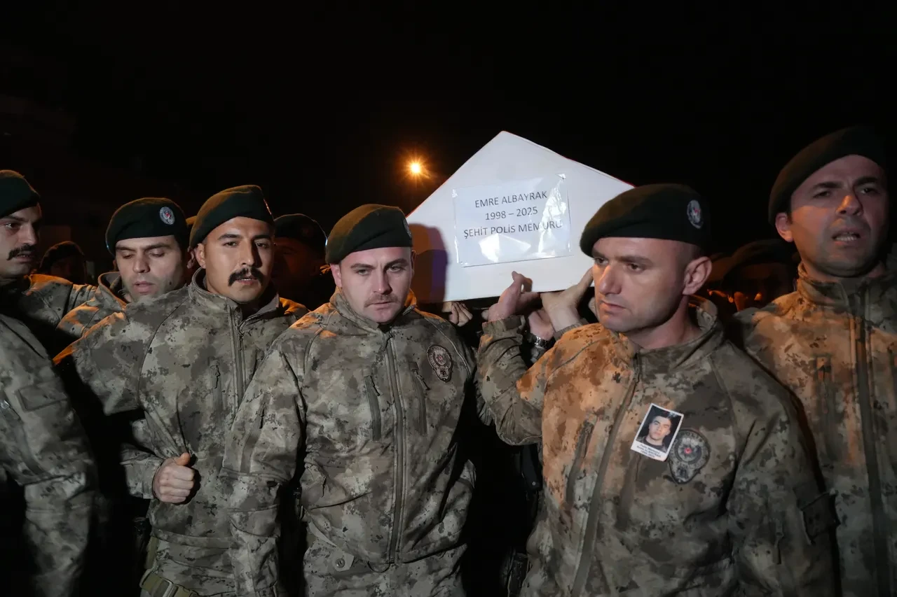 Çekmeköy'de uyuşturucu baskınında çatışma! Bir polisimiz şehit oldu