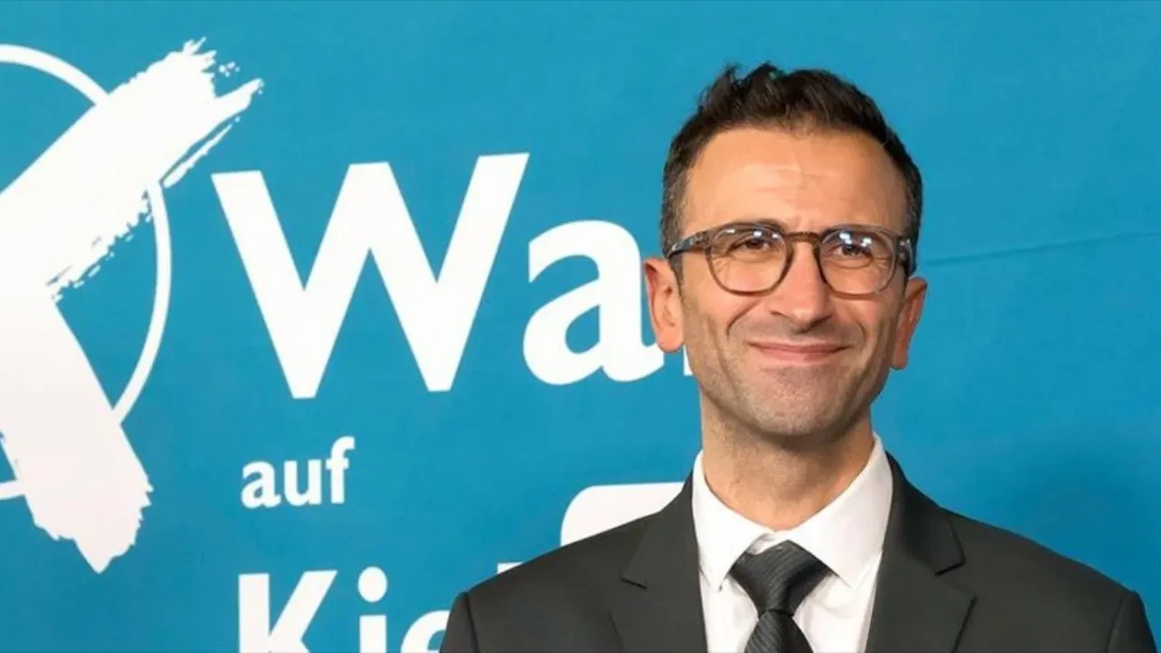 Erzurum asıllı Türk Samet Yılmaz Almanya'da belediye başkanı seçildi