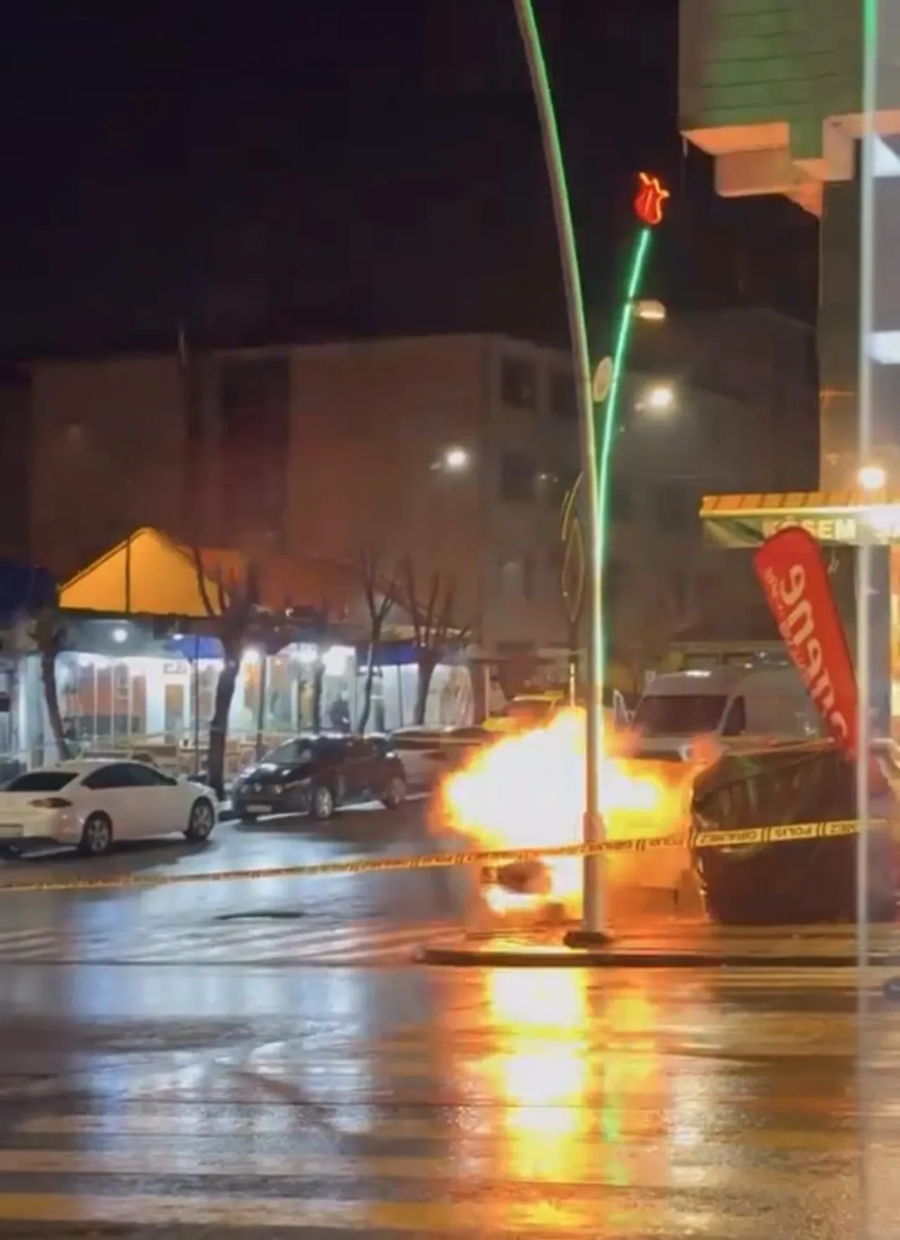 Muş'ta şüpheli çanta ekipleri alarma geçirdi! Fünyeyle patlatıldı