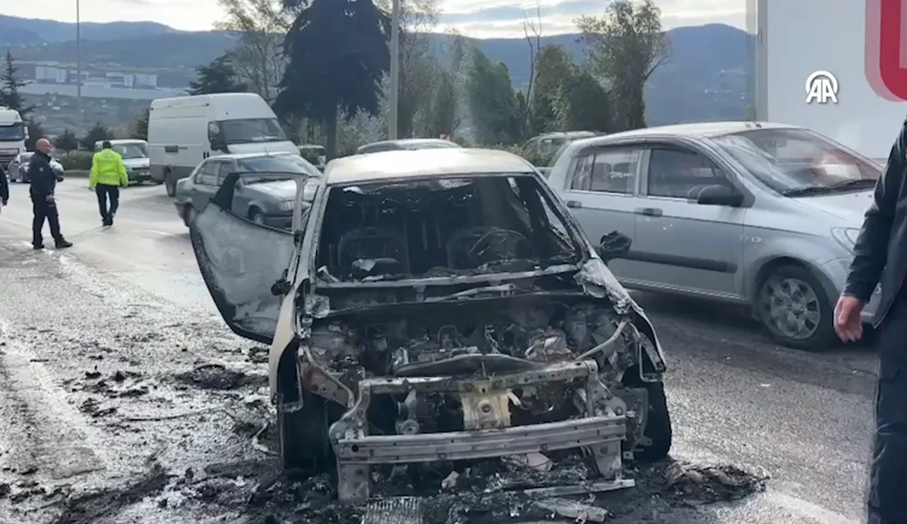 Samsunsporlu Anthony Musaba'nın kullandığı otomobil yandı: Ailesiyle birlikte içindeydi