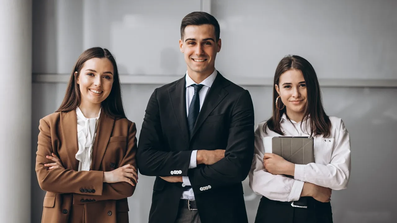 Şirketlerin en çok ihtiyaç duyduğu meslekler belli oldu! Geleceğin mesleği deniyor, maaşları dudak uçuklatıyor
