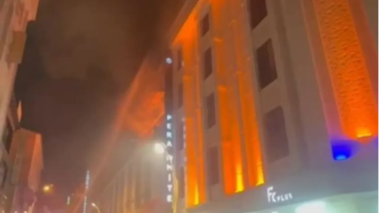 Van'da korku dolu anlar! Otel alevlere teslim oldu