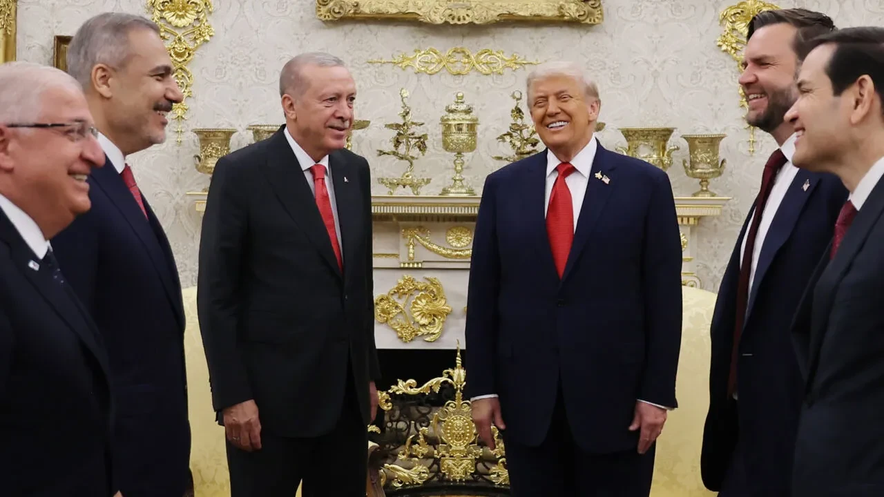 ABD Başkanı Trump'tan Cumhurbaşkanı Erdoğan'a övgü! 'Çok güçlü bir ordu ve ülke inşa etti'