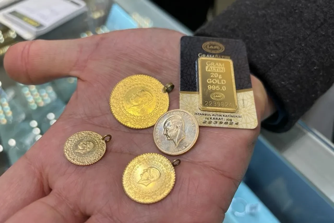 Altın fiyatları düşüşte! Gram ve çeyrek altın ne kadar? 9 Aralık 2025 güncel altın fiyatları