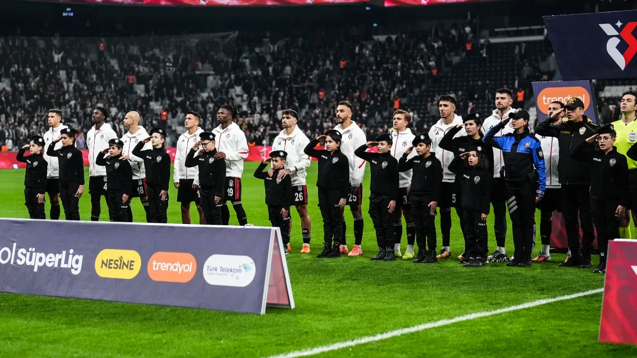 Beşiktaş'ta Trabzonspor derbisi öncesi kötü haber!