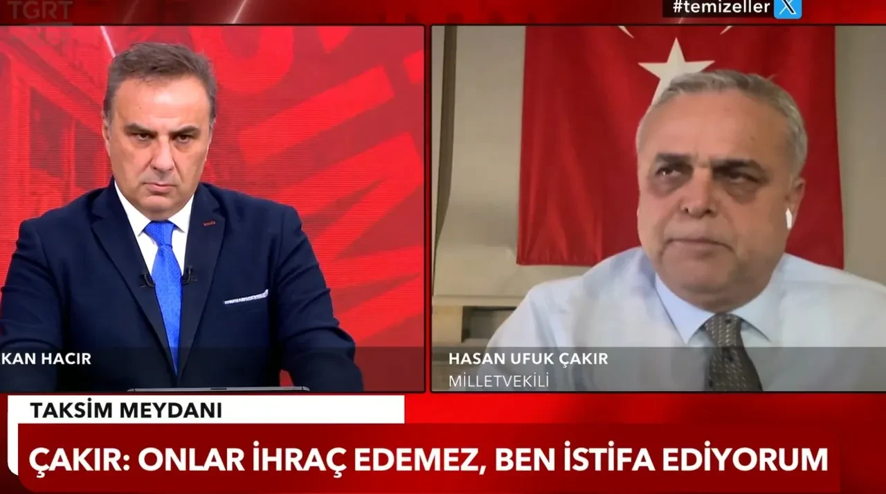 CHP'den istifa eden Hasan Ufuk Çakır Özgür Özel'i topa tuttu