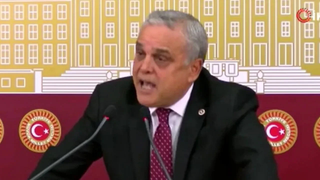 Disiplin kuruluna sevk edilen CHP'li vekil Hasan Ufuk Çakır'dan sürpriz karar! Partisinden istifa etti