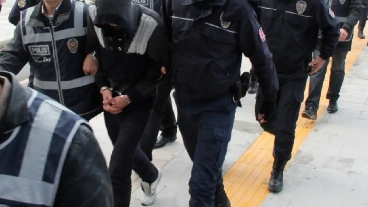 FETÖ'nün finansman ağına darbe! Çok sayıda gözaltı kararı