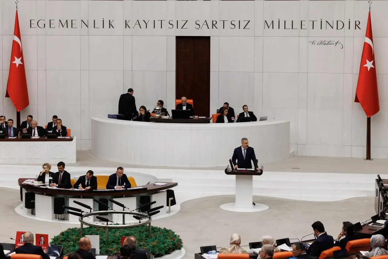 Hakan Fidan'dan SDG'ye uyarı! Ülkesine dönüş yapan Suriyeli sayısını açıkladı