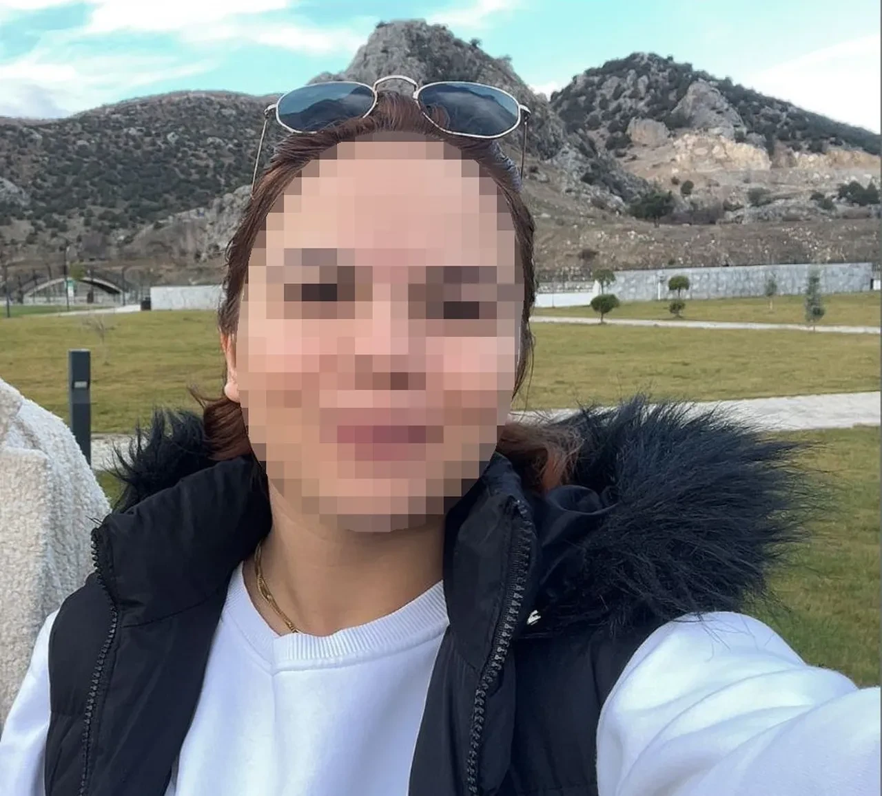 Kadına şiddet dehşeti kamerada: Zorla evi bastı, defalarca bıçakladı