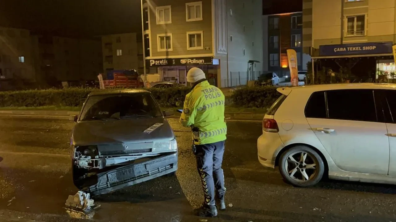 Kaza yapan sürücü 'Ağabeyimi arayacağım' deyip kayıplara karıştı