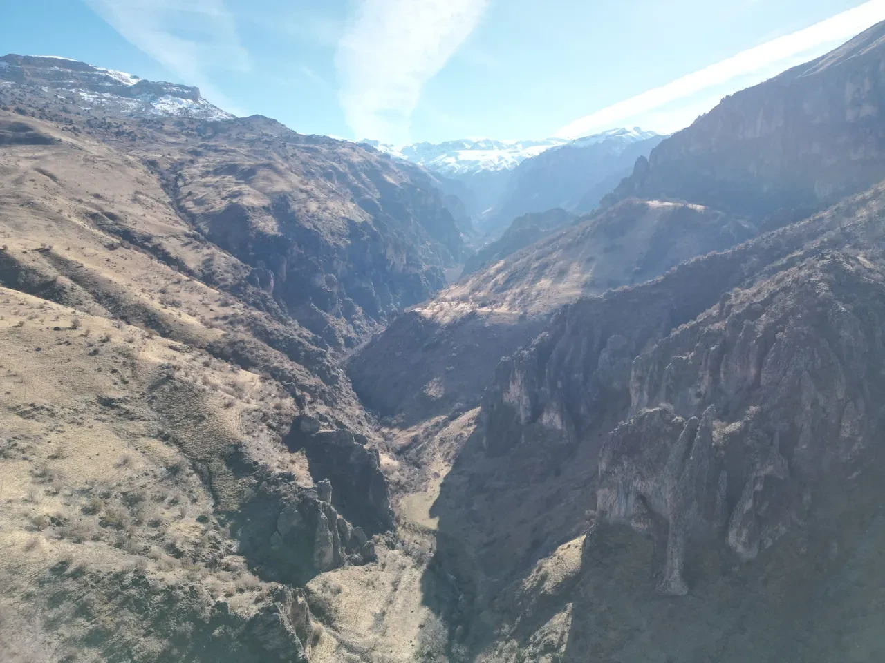 Şırnak’ta hayrete düşüren keşif! Görüntüleri ortaya çıktı: Peri bacaları gibi