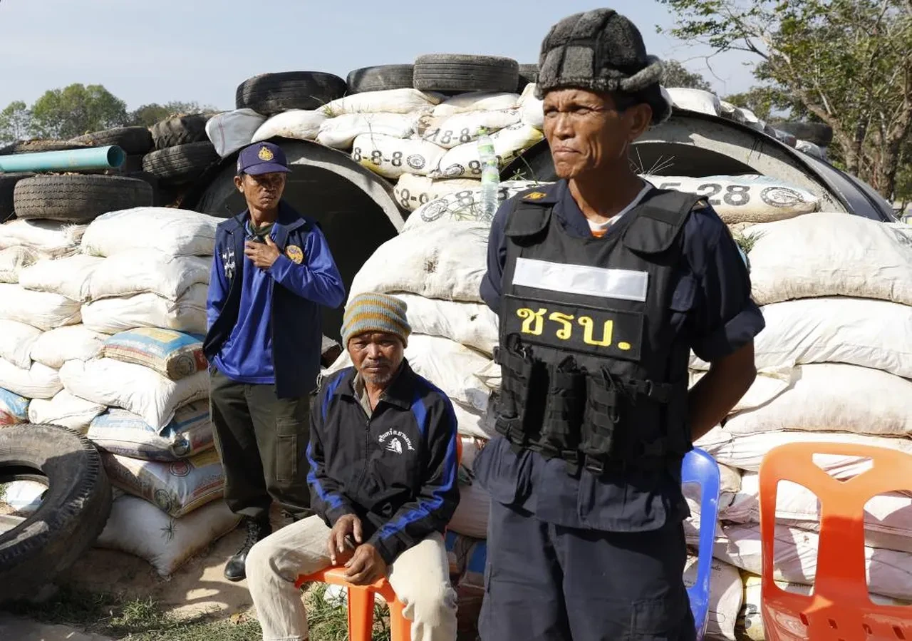 Tayland ve Kamboçya arasındaki çatışmalarda can kaybı arttı: Binlerce kişi tahliye edildi