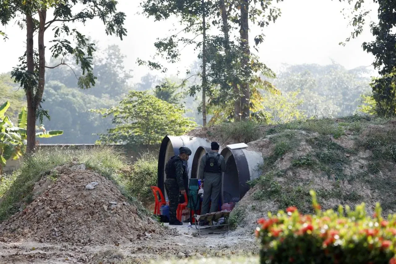 Tayland ve Kamboçya arasındaki çatışmalarda can kaybı arttı: Binlerce kişi tahliye edildi