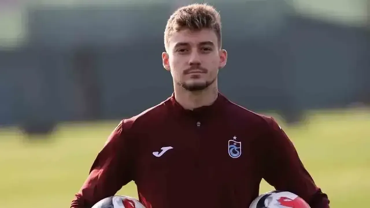 Trabzsonspor'da Ernest Muçi kararı! Bonservis için harekete geçiliyor