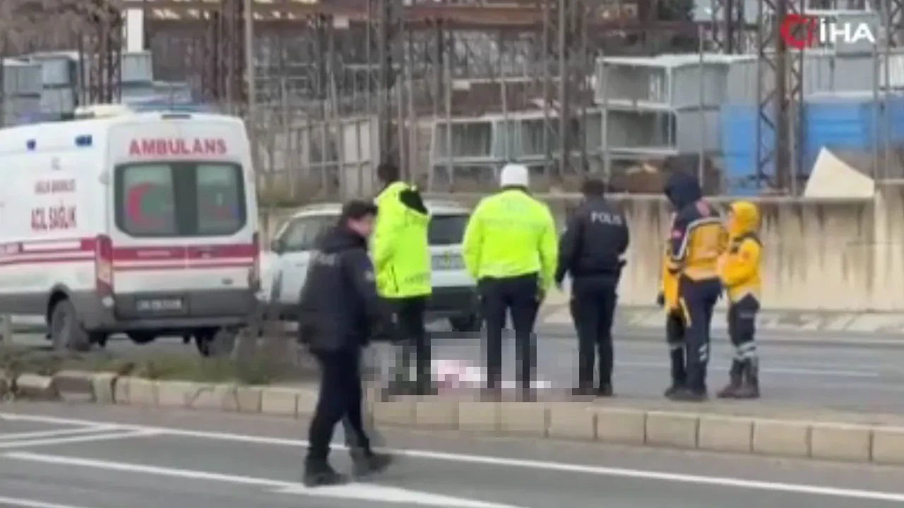 Büyükçekmece'de acı olay! Tırı tamir etmek isteyen sürücü can verdi
