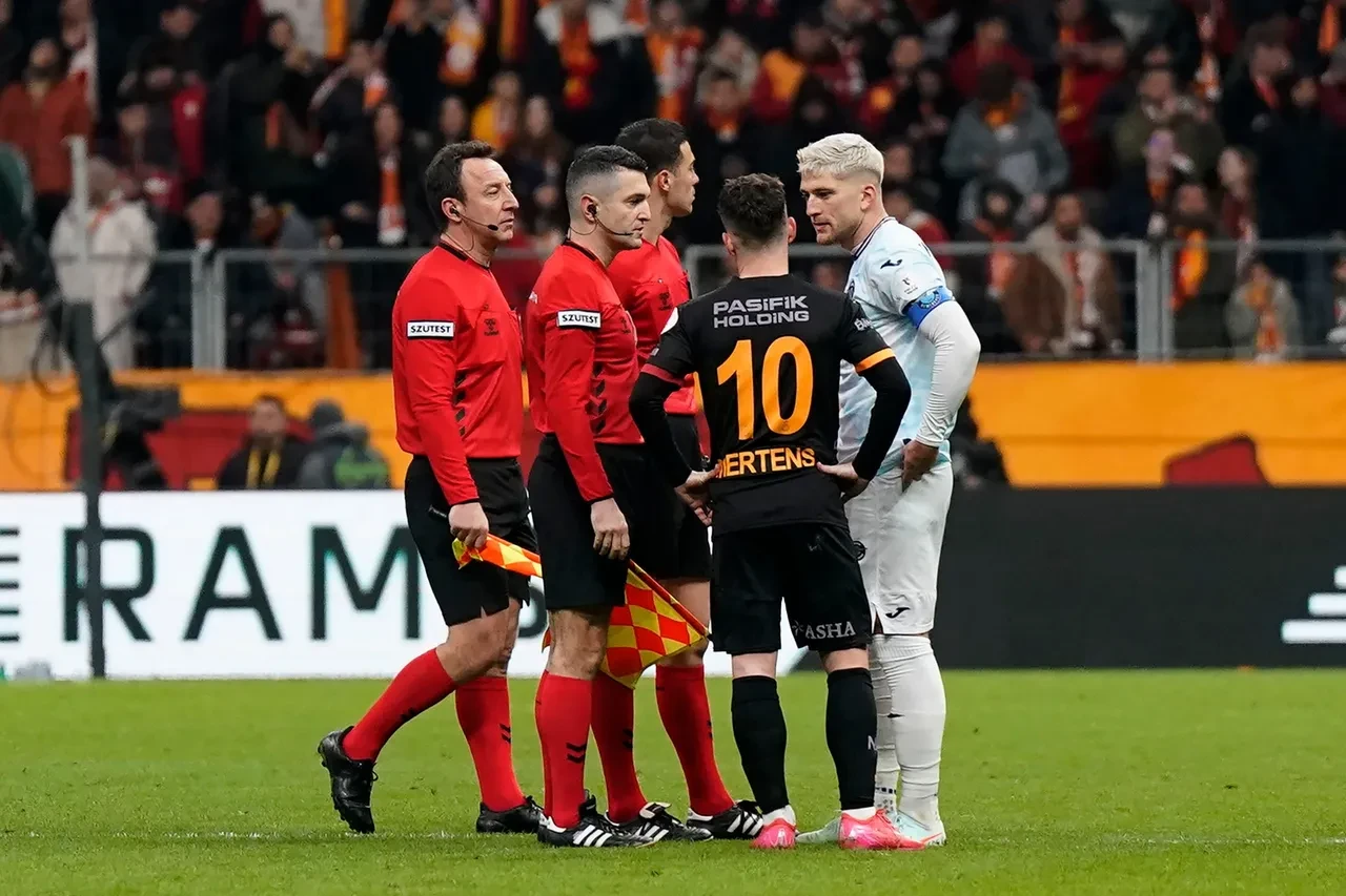 Galatasaray - Adana Demirspor maçı flaş iddia! Hacıosmanoğlu hepsinin ipini çekiyor