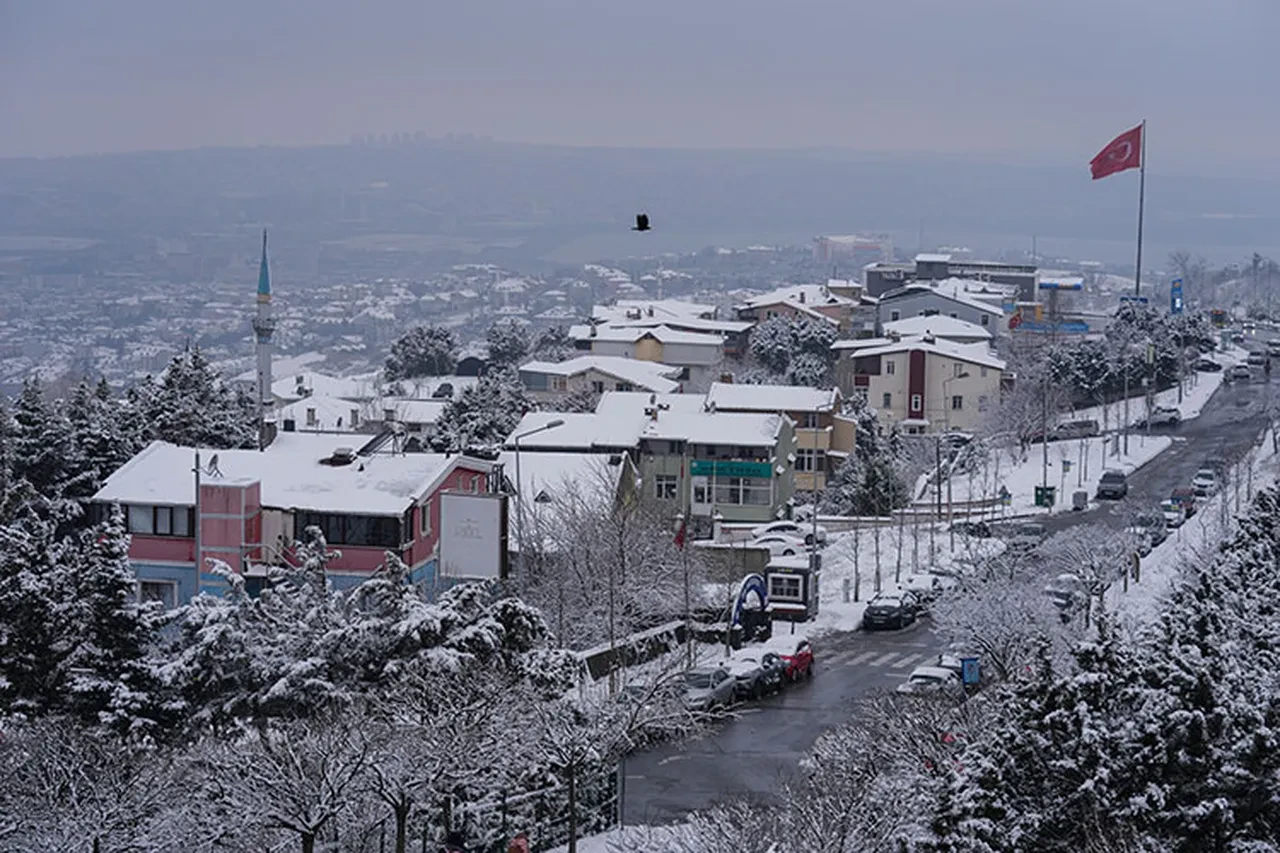 İstanbul'da yarın okullar tatil mi 12 şubat