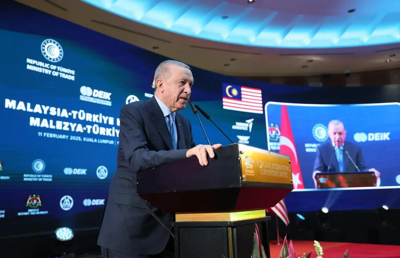 Son dakika | Cumhurbaşkanı Erdoğan'dan Malezyalı yatırımcılara çağrı! 'Türkiye'ye güvenen pişman olmaz'