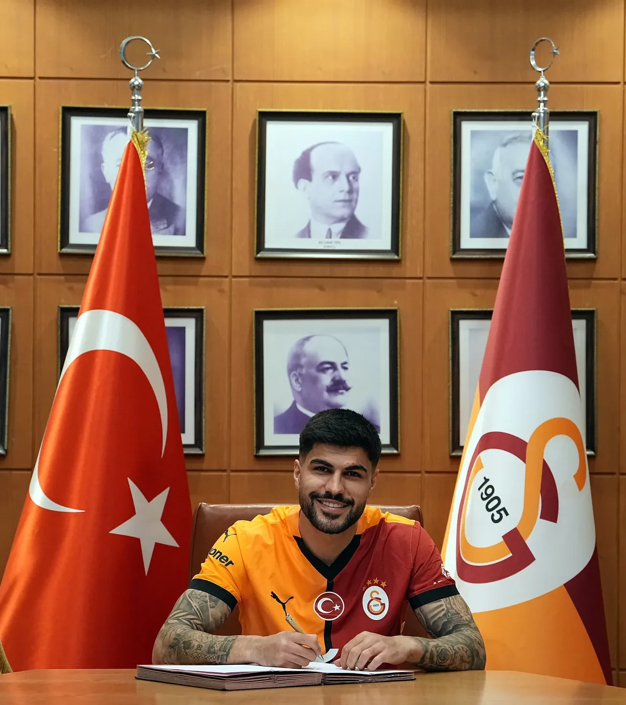 Eren Elmalı taraftara seslendi: Galatasaray armasının ağırlığını biliyorum
