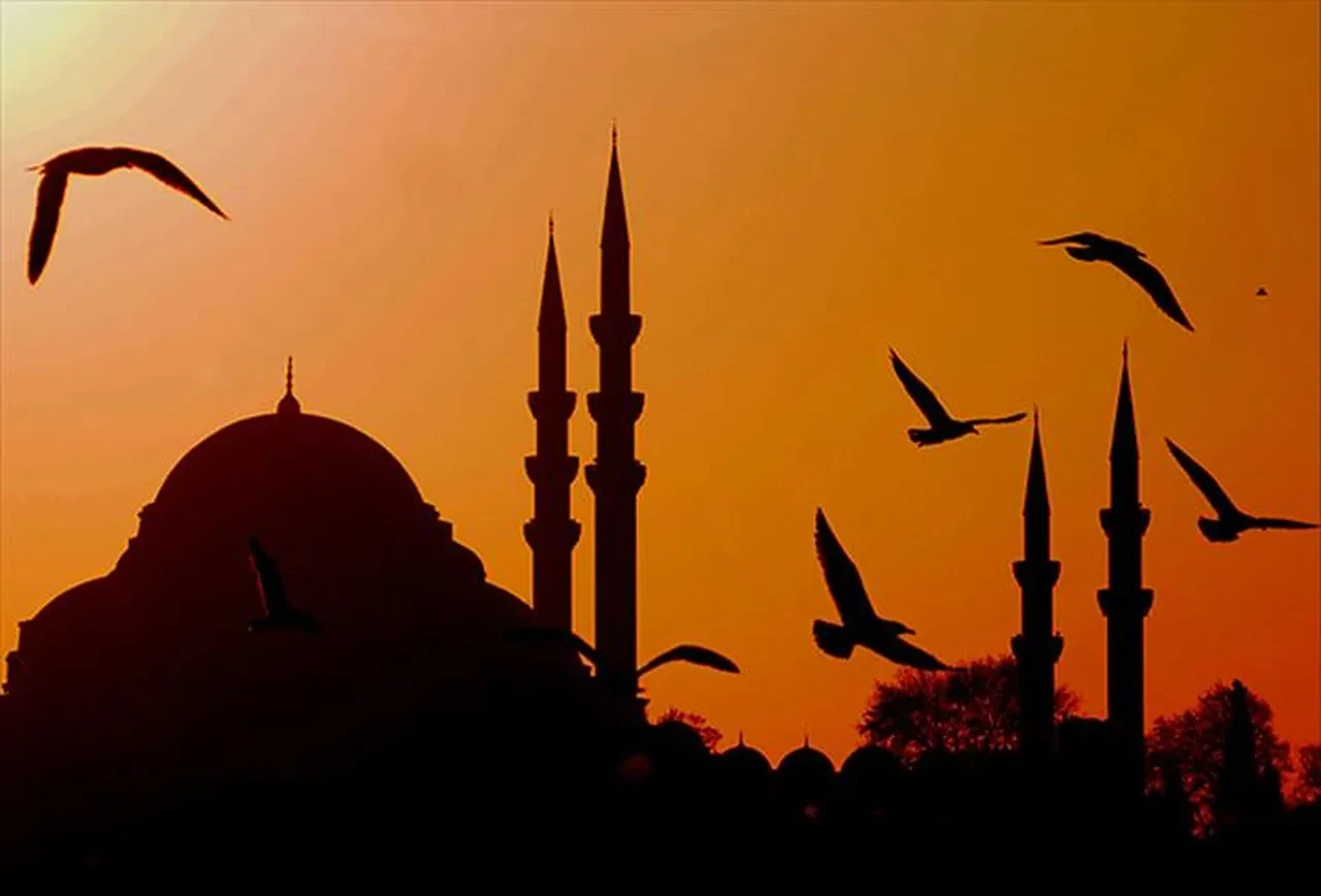 Berat Kandili’nde hangi sureler okunmalı? Bu gece okunacak dualar ve salavatlar