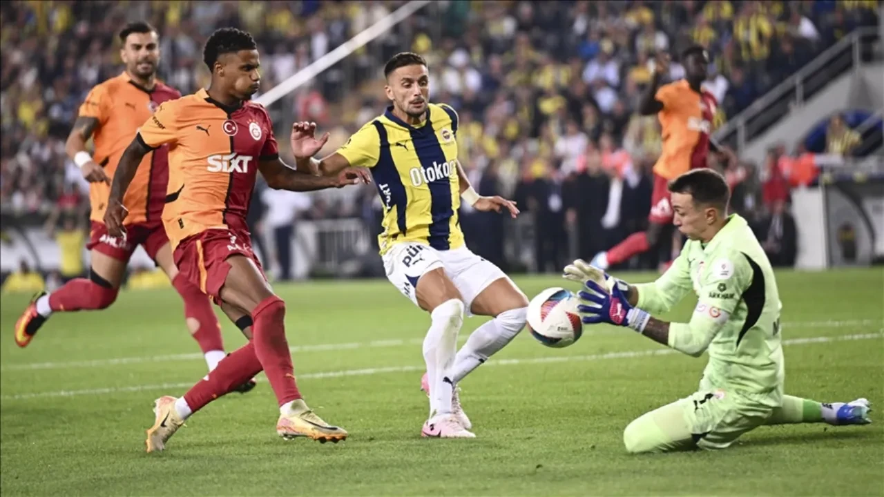 Derbi bu hafta mı, ne zaman? Galatasaray Fenerbahçe maçına sayılı günler kaldı