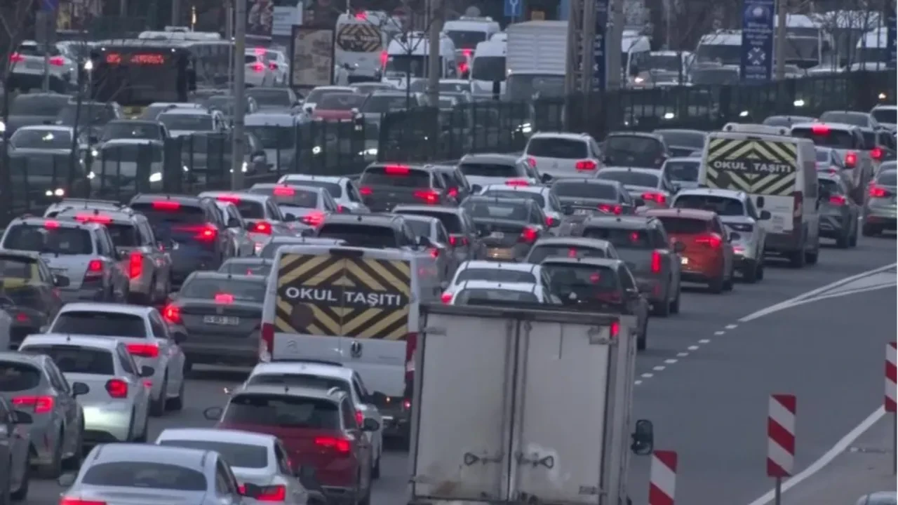 İstanbul’da trafik durma noktasına geldi!