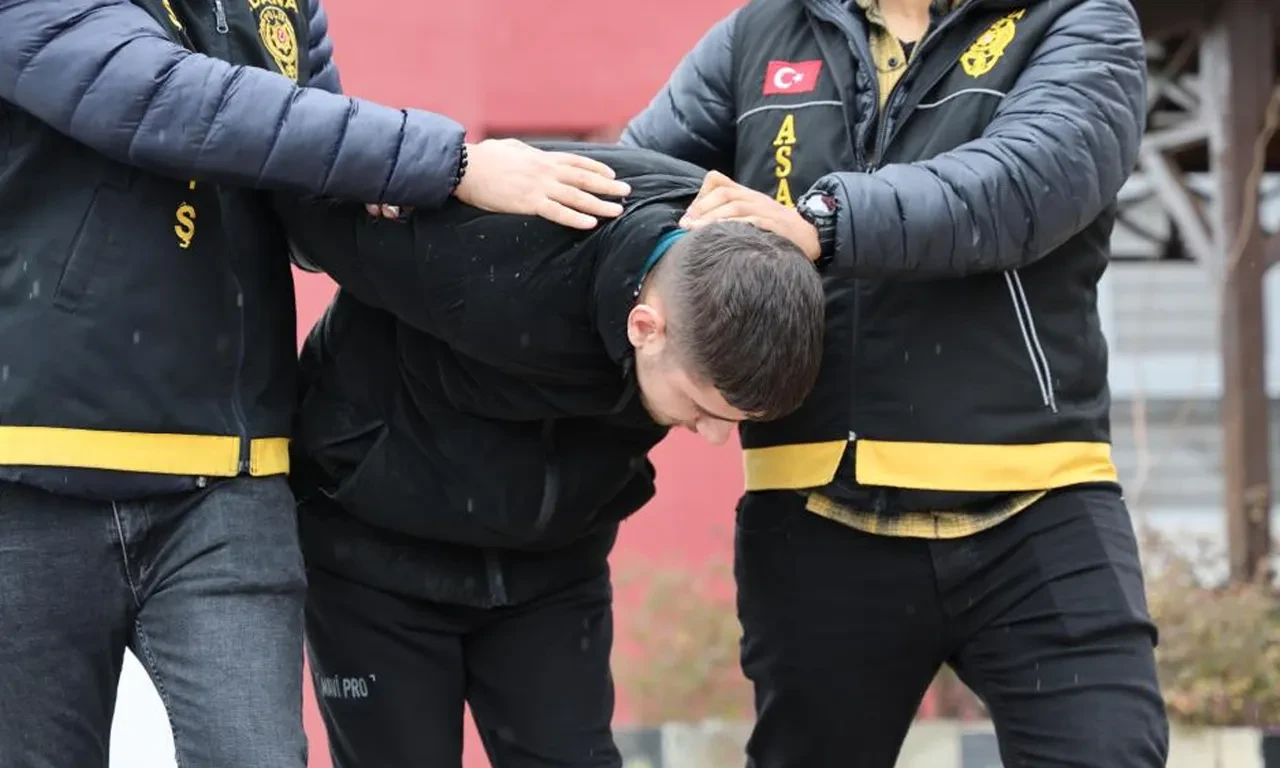Sevgilisi "tacize uğradım" deyince cinnet getirdi! 3 kişiyi katleden zanlının ifadesi ortaya çıktı