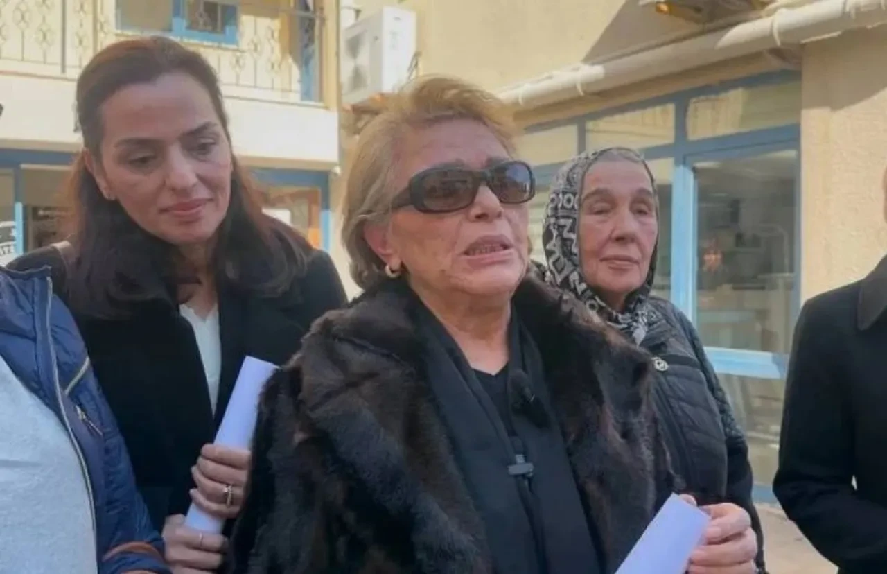 Tuğçe Tayfur ile ablası Tuğba Dınız birbirine girdi! 