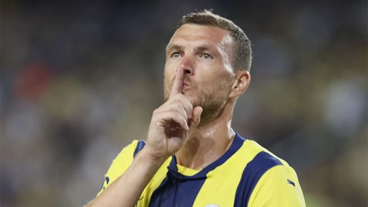 Fenerbahçe'de Edin Dzeko kararı! Geleceği belli oldu