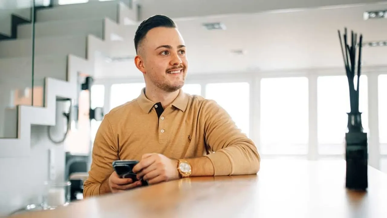 Bir YouTube reklamı hayatını değiştirdi! İstifa etti, yeni işe başladı ve zengin oldu!